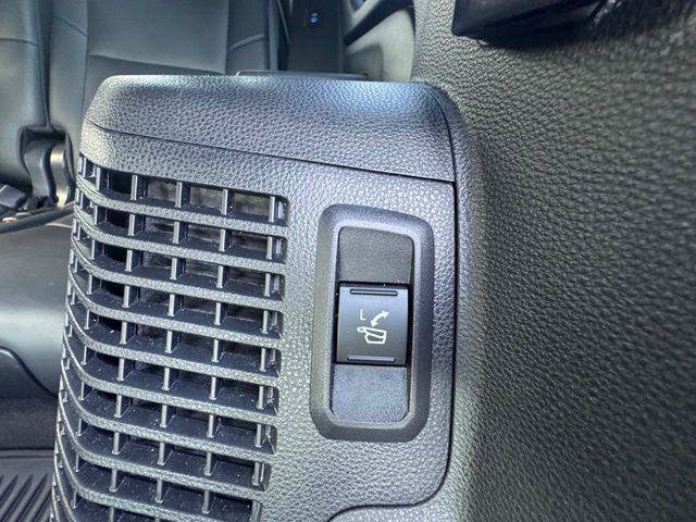 Certified 2023 Toyota Sequoia Platinum AWD/4WD image 22