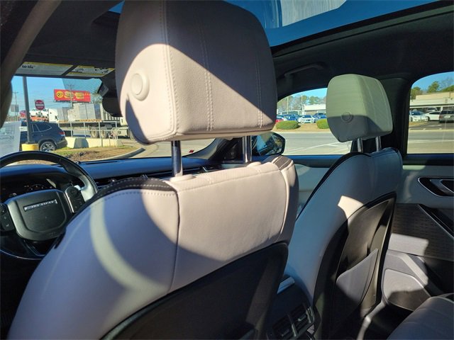 Used 2018 Land Rover Range Rover Velar R-Dynamic SE image 12