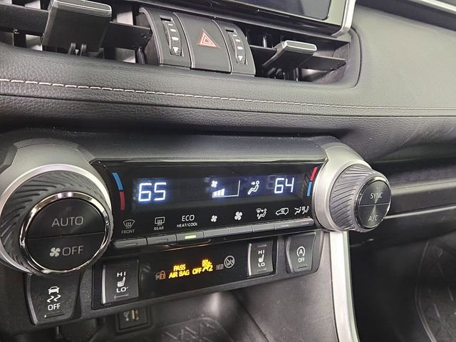 Used 2023 Toyota RAV4 XLE Premium image 19