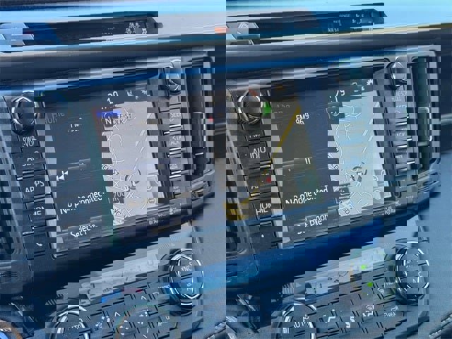 Used 2017 Toyota RAV4 Limited image 24