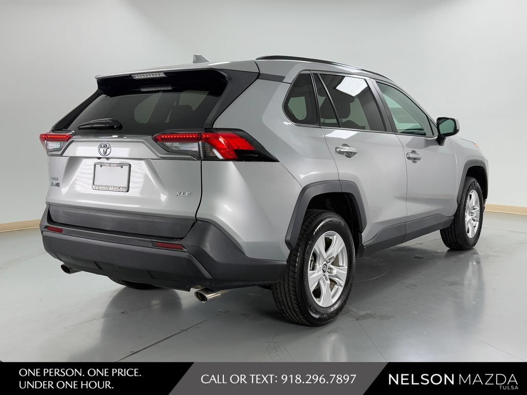Used 2020 Toyota RAV4 XLE FWD image 7
