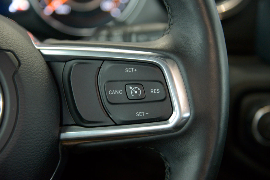 Used 2019 Jeep Wrangler Unlimited Sahara AWD/4WD image 23