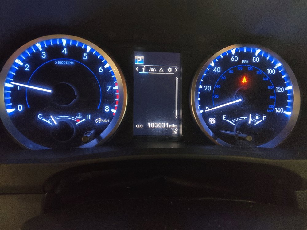 Used 2018 Toyota Highlander LE w/ Protection Package #3 AWD/4WD image 23