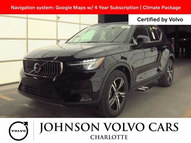 Used 2025 Volvo XC40 B5 Core AWD/4WD image 3