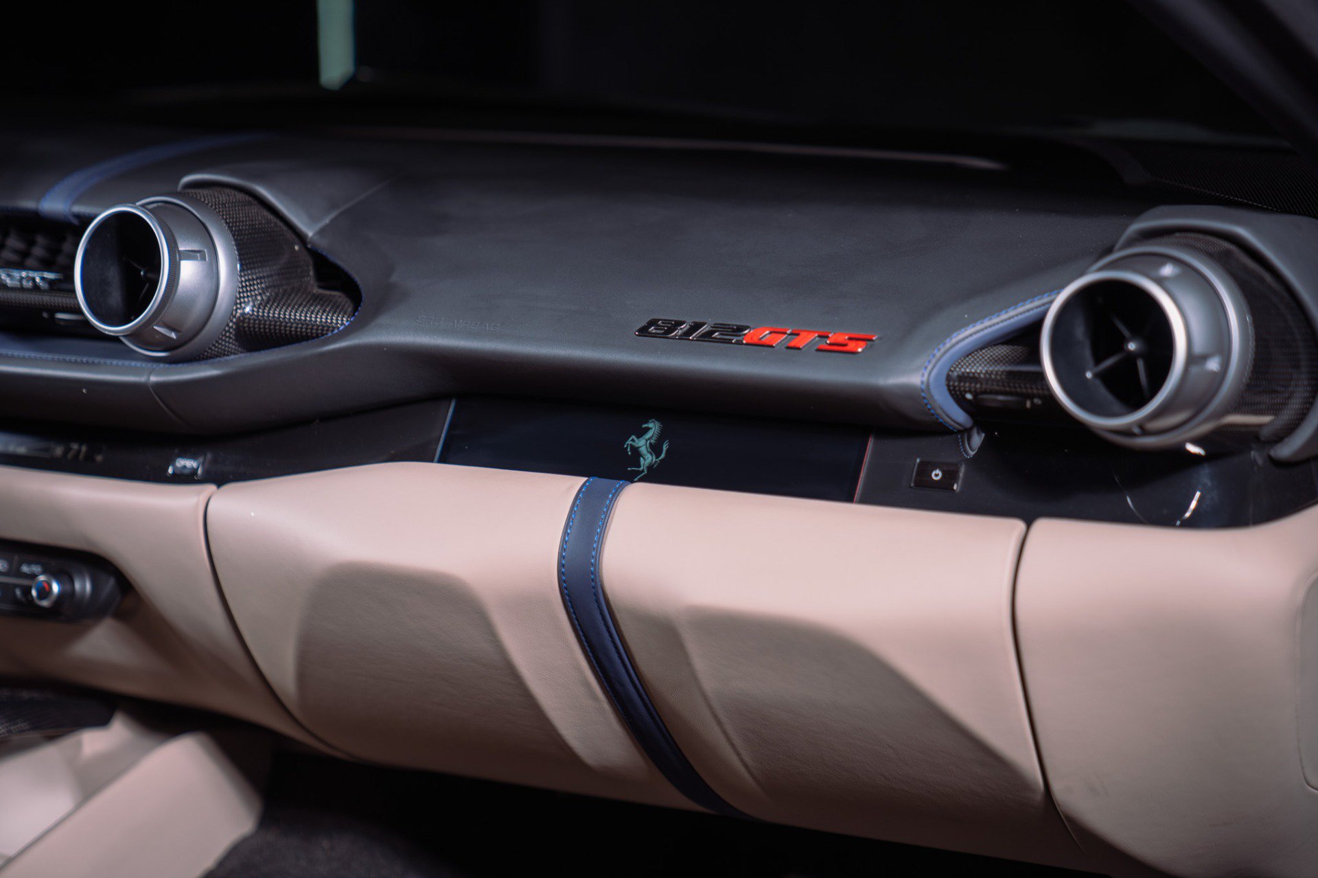 Used 2021 Ferrari 812 GTS RWD image 64