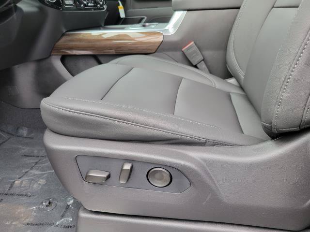 New 2026 Chevrolet Silverado 2500 LT w/ All Star Edition AWD/4WD image 9