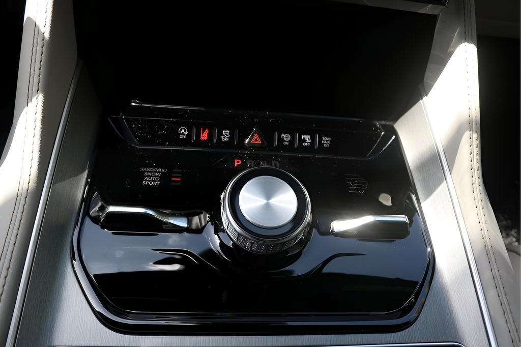 New 2026 Jeep Grand Wagoneer Limited AWD/4WD image 26
