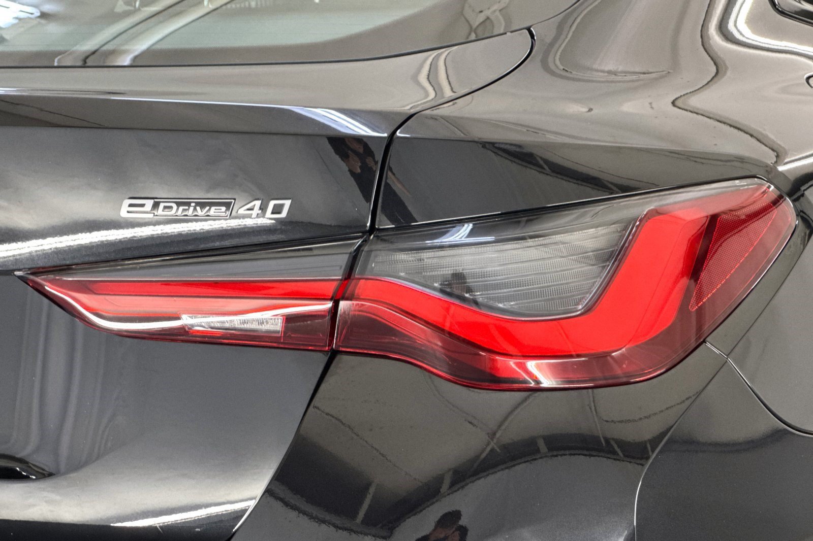 Used 2023 BMW i4 eDrive40 w/ Premium Package RWD image 12