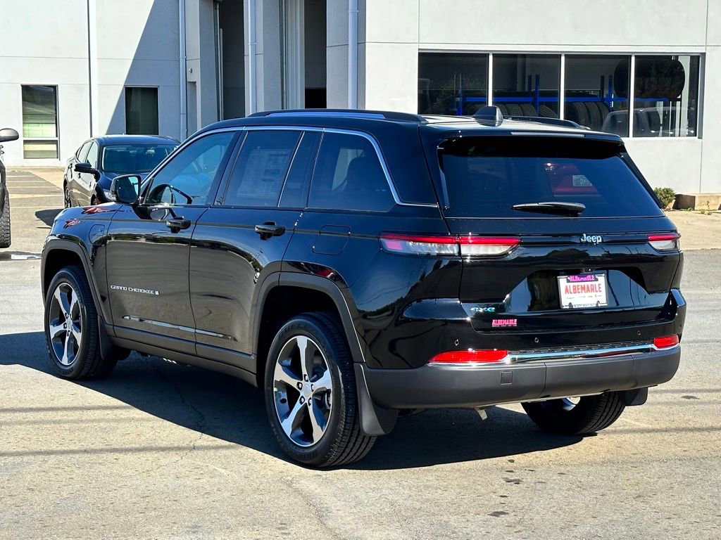 Used 2024 Jeep Grand Cherokee Limited 4xe w/ MOPAR Finishing Package AWD/4WD image 23