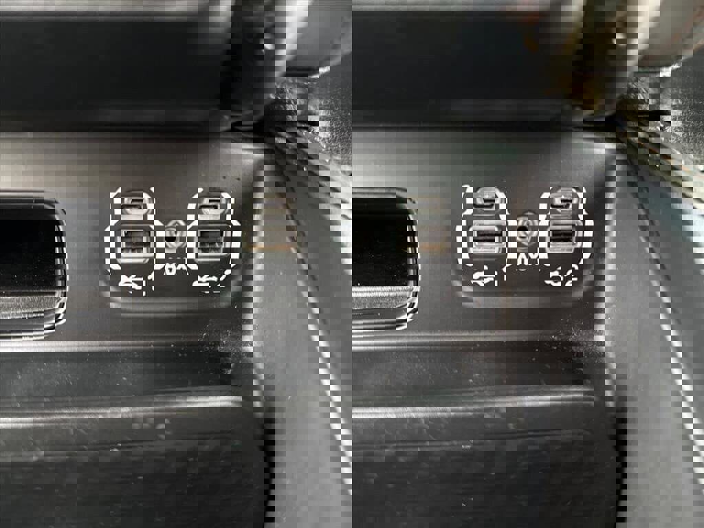 Used 2021 RAM 1500 Limited w/ Trailer Tow Group image 15