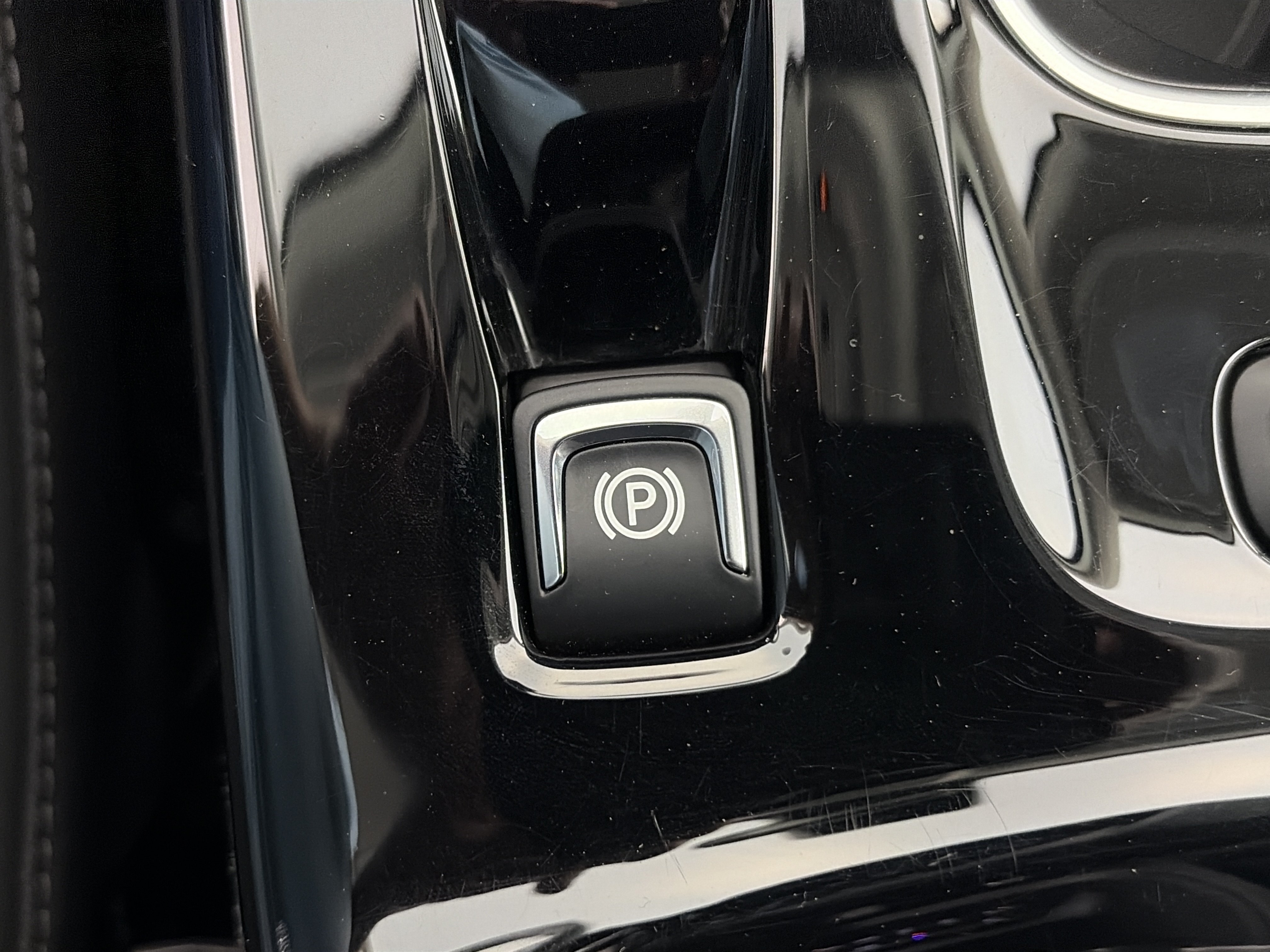 Used 2023 Buick Envision Preferred AWD/4WD image 28