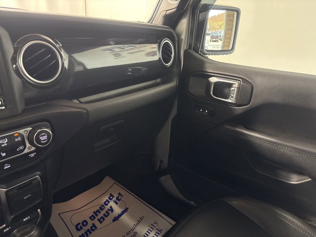 Used 2023 Jeep Wrangler Altitude image 24