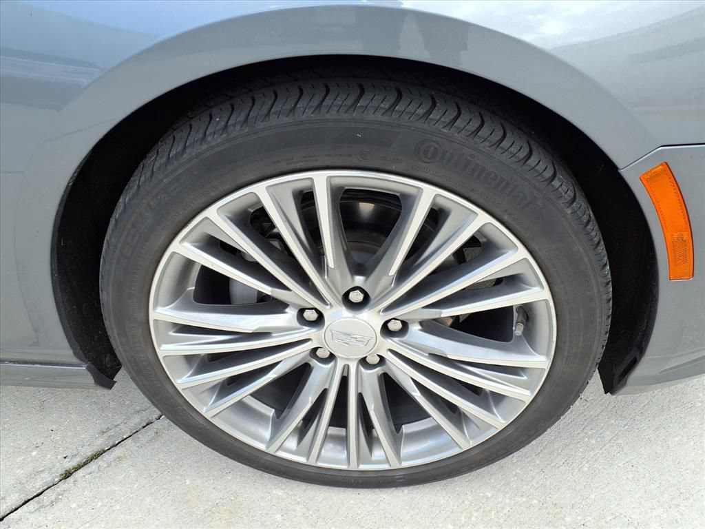 Used 2020 Cadillac CT4 Premium Luxury RWD image 7