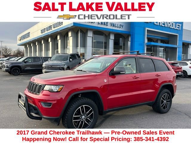 Used 2017 Jeep Grand Cherokee Trailhawk image 1