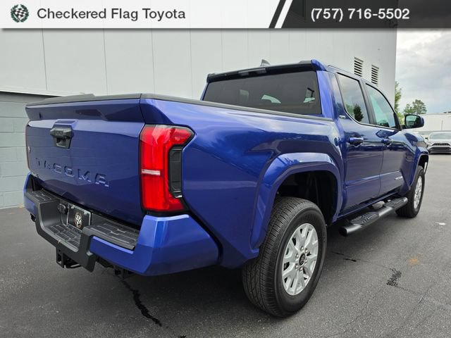 Used 2025 Toyota Tacoma SR5 AWD/4WD image 7