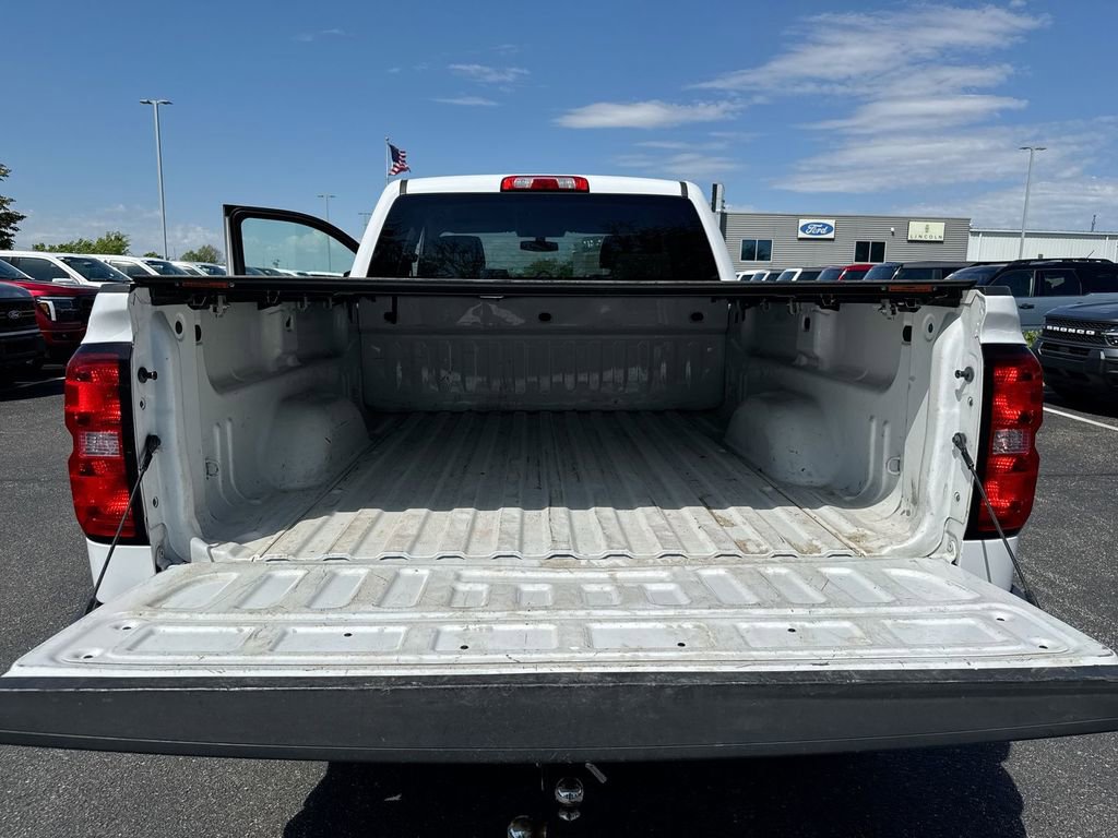Used 2017 Chevrolet Silverado 1500 Custom w/ Custom Convenience Package RWD image 23