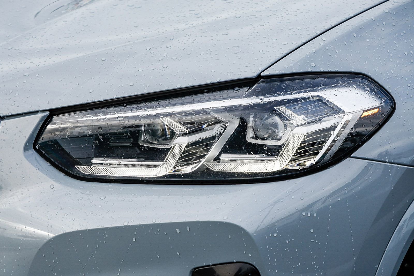 Used 2022 BMW X4 xDrive30i w/ M Sport Package 2 image 7