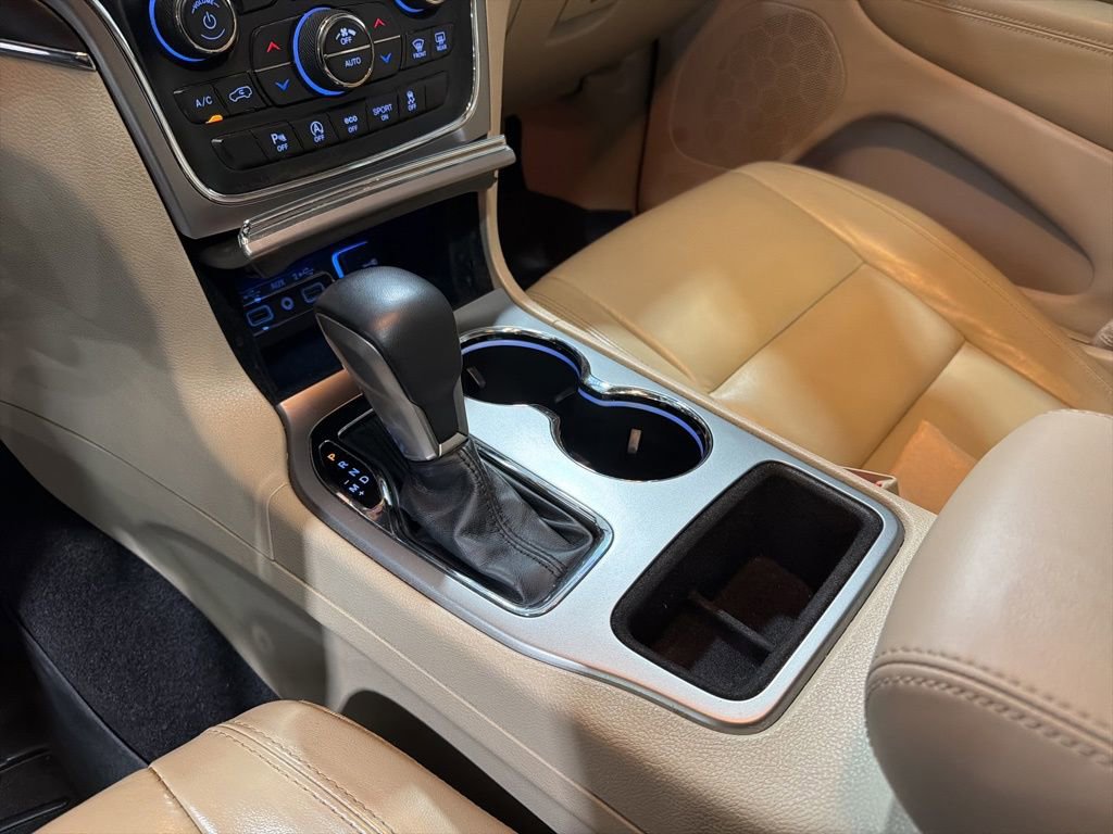 Used 2018 Jeep Grand Cherokee Limited image 21