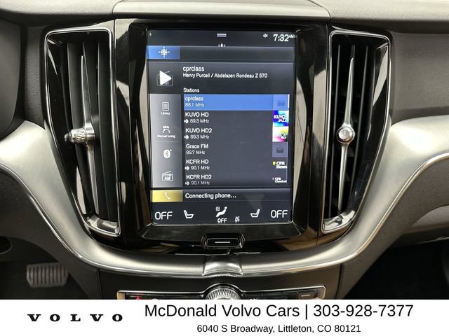 Used 2018 Volvo XC60 T6 Momentum w/ Advanced Package AWD/4WD image 16