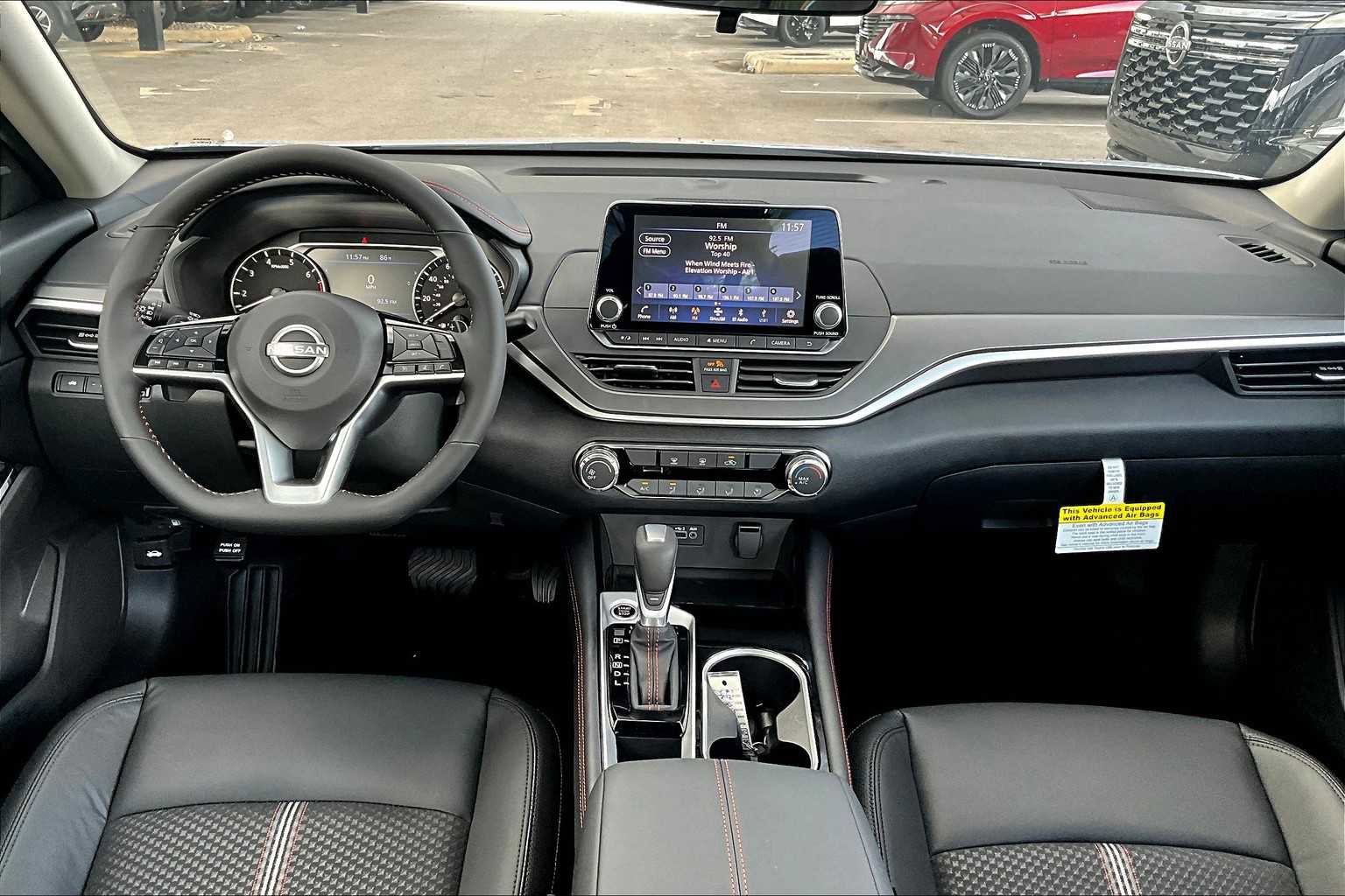 New 2025 Nissan Altima 2.5 SR image 5