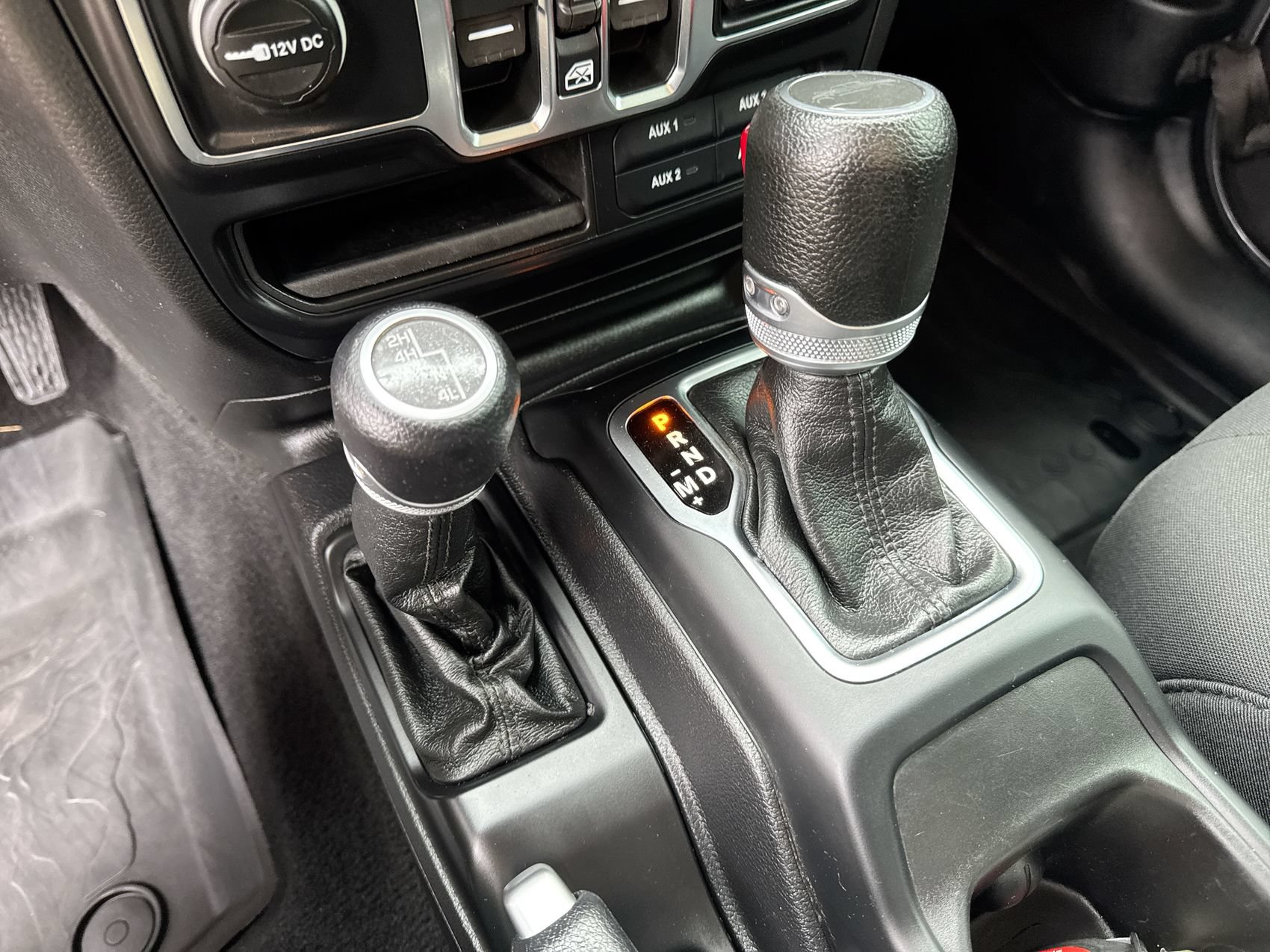 Used 2021 Jeep Gladiator Sport AWD/4WD image 19