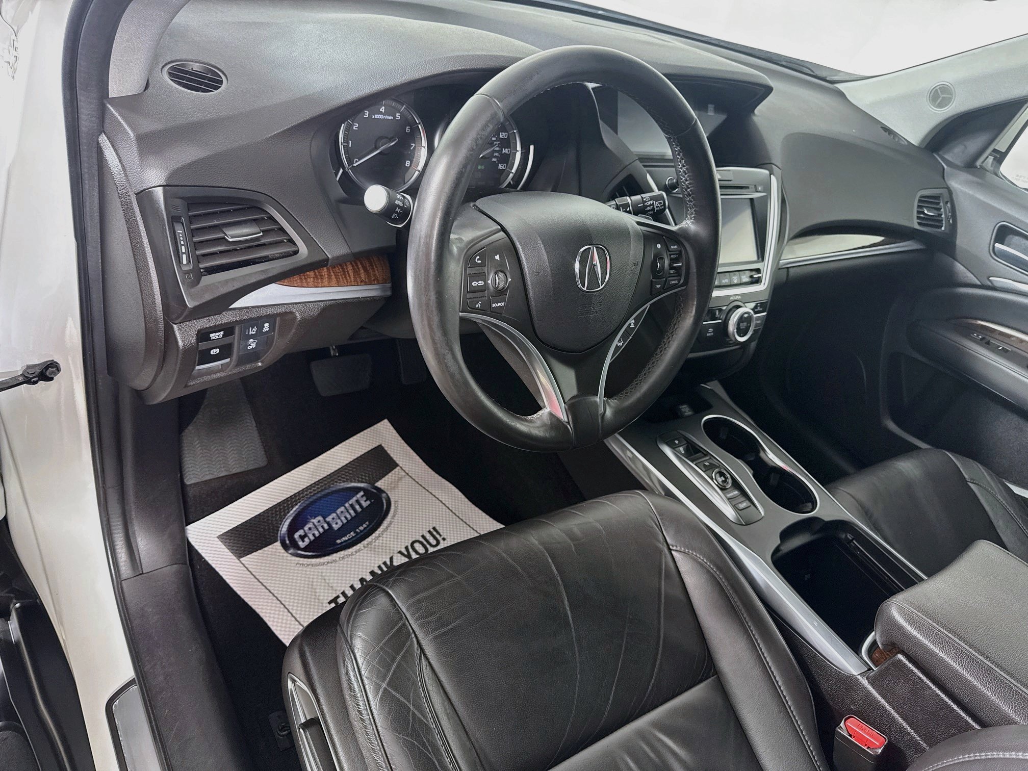 Used 2020 Acura MDX SH-AWD image 9