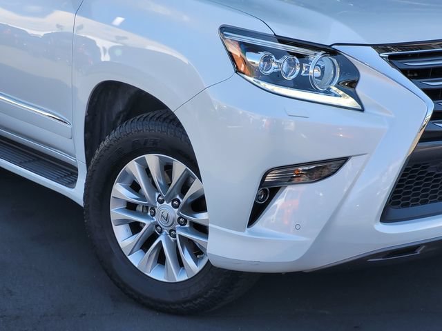 Used 2017 Lexus GX 460 AWD/4WD image 3