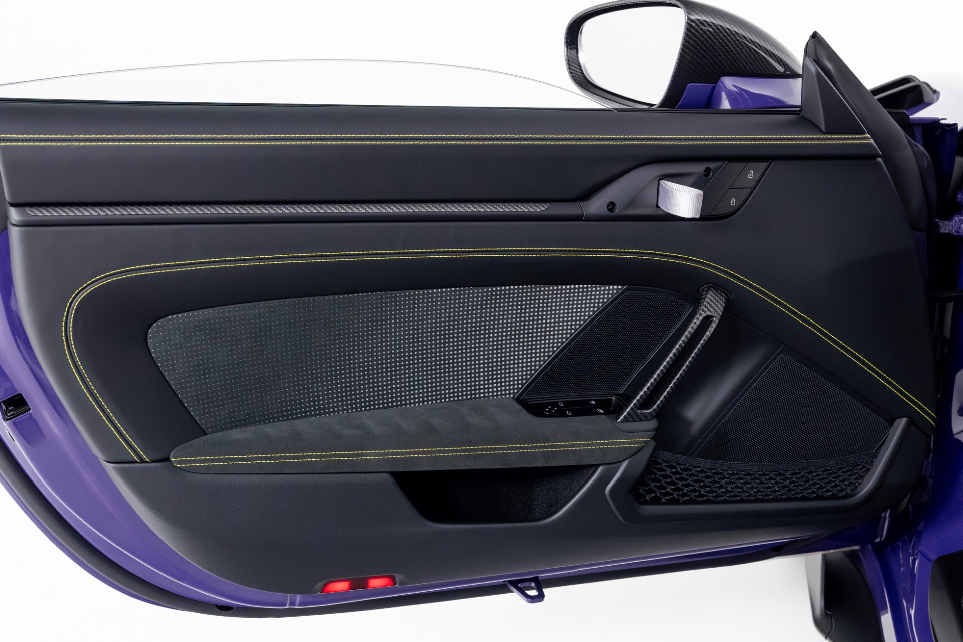 Used 2025 Porsche 911 GT3 RS image 33