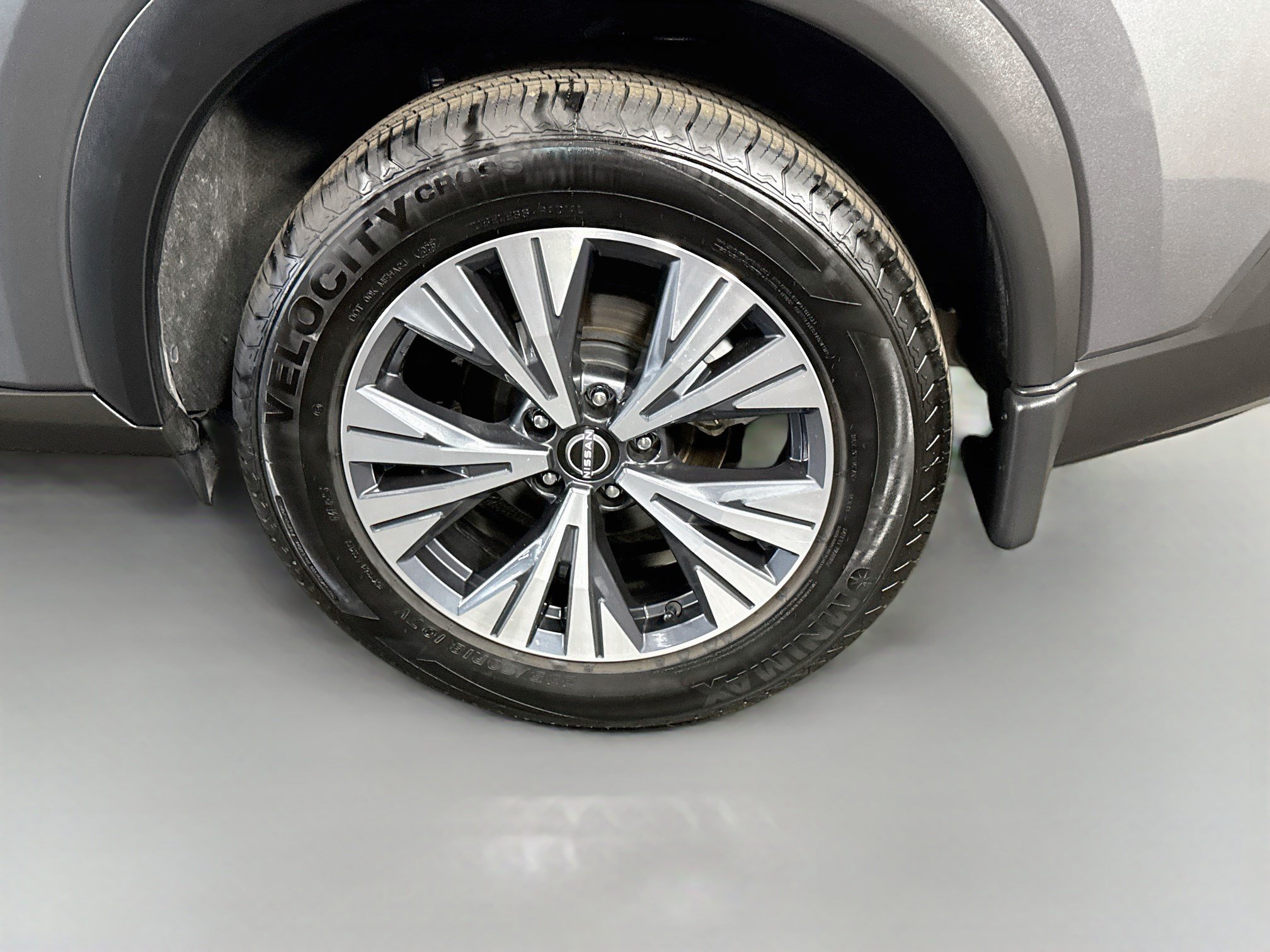 Used 2023 Nissan Rogue SV FWD image 37
