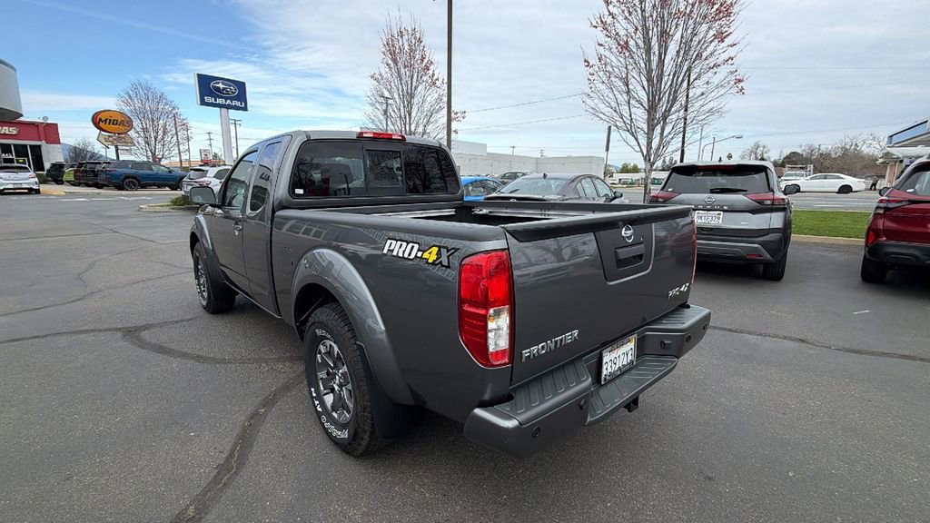 Used 2016 Nissan Frontier PRO-4X image 6