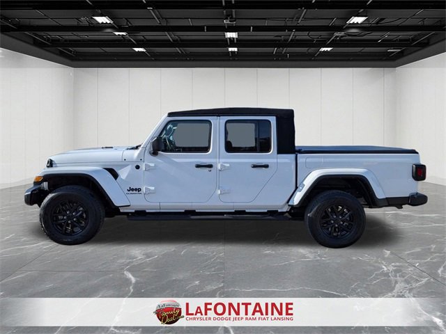 Certified 2022 Jeep Gladiator Sport image 2