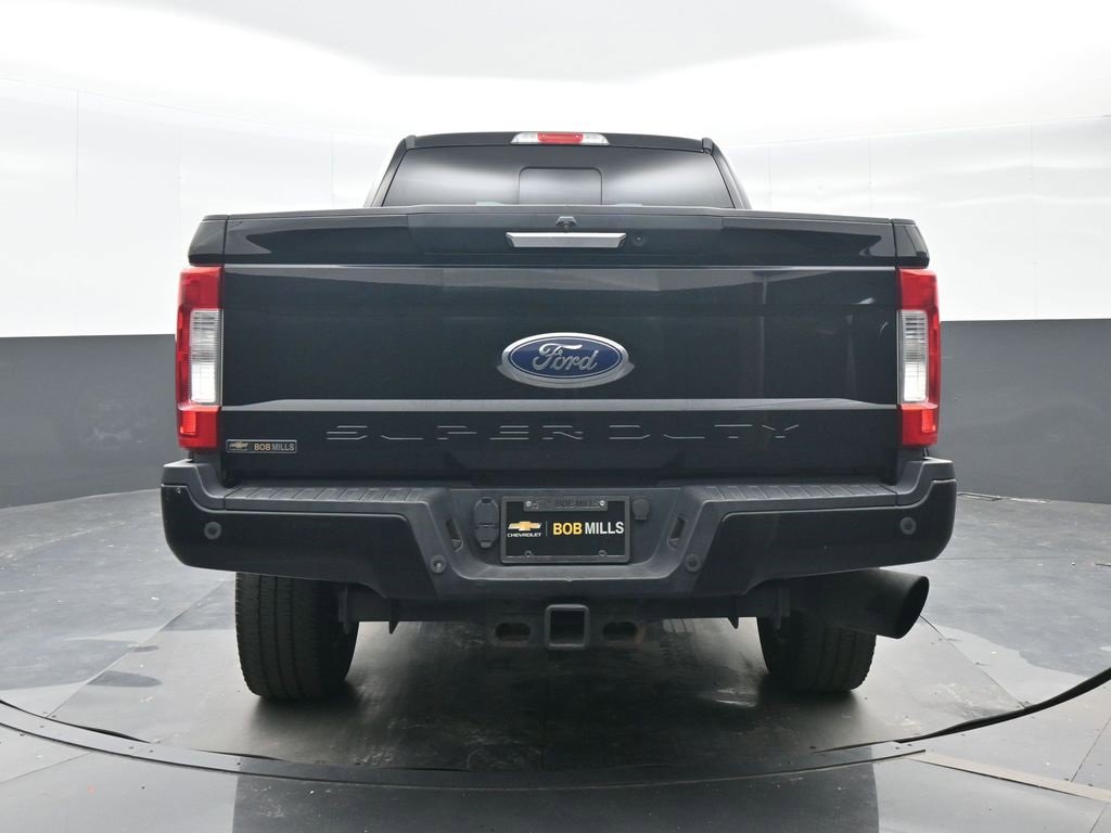 Used 2017 Ford F350 Lariat w/ Lariat Value Package image 5