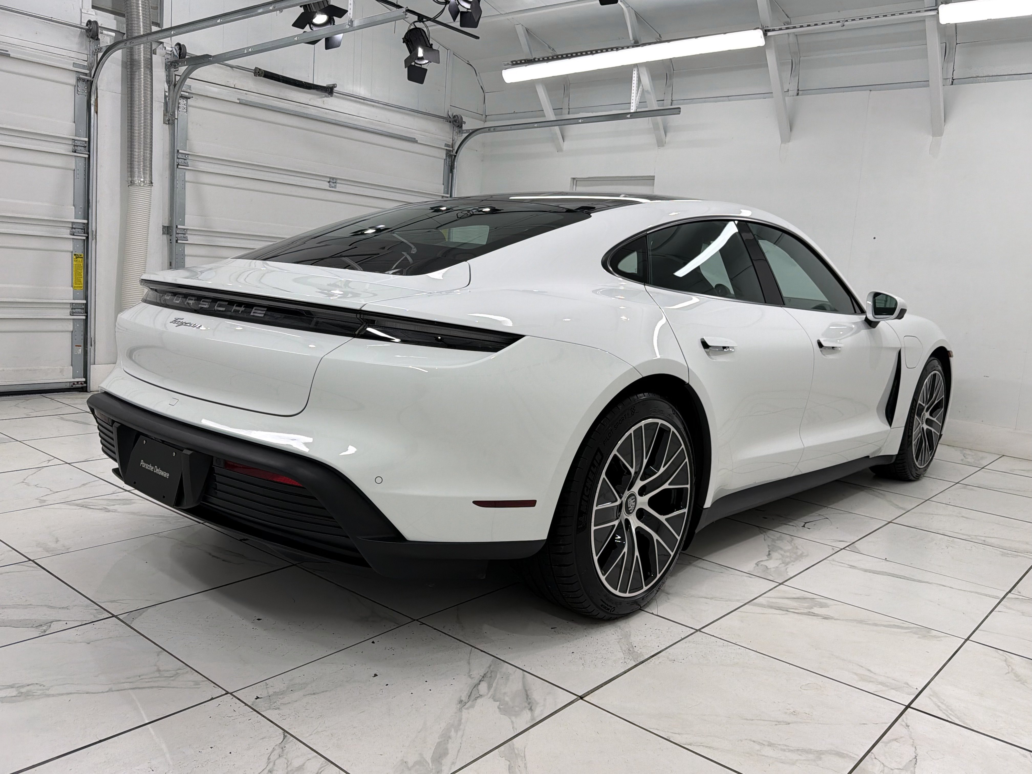Certified 2021 Porsche Taycan RWD image 11