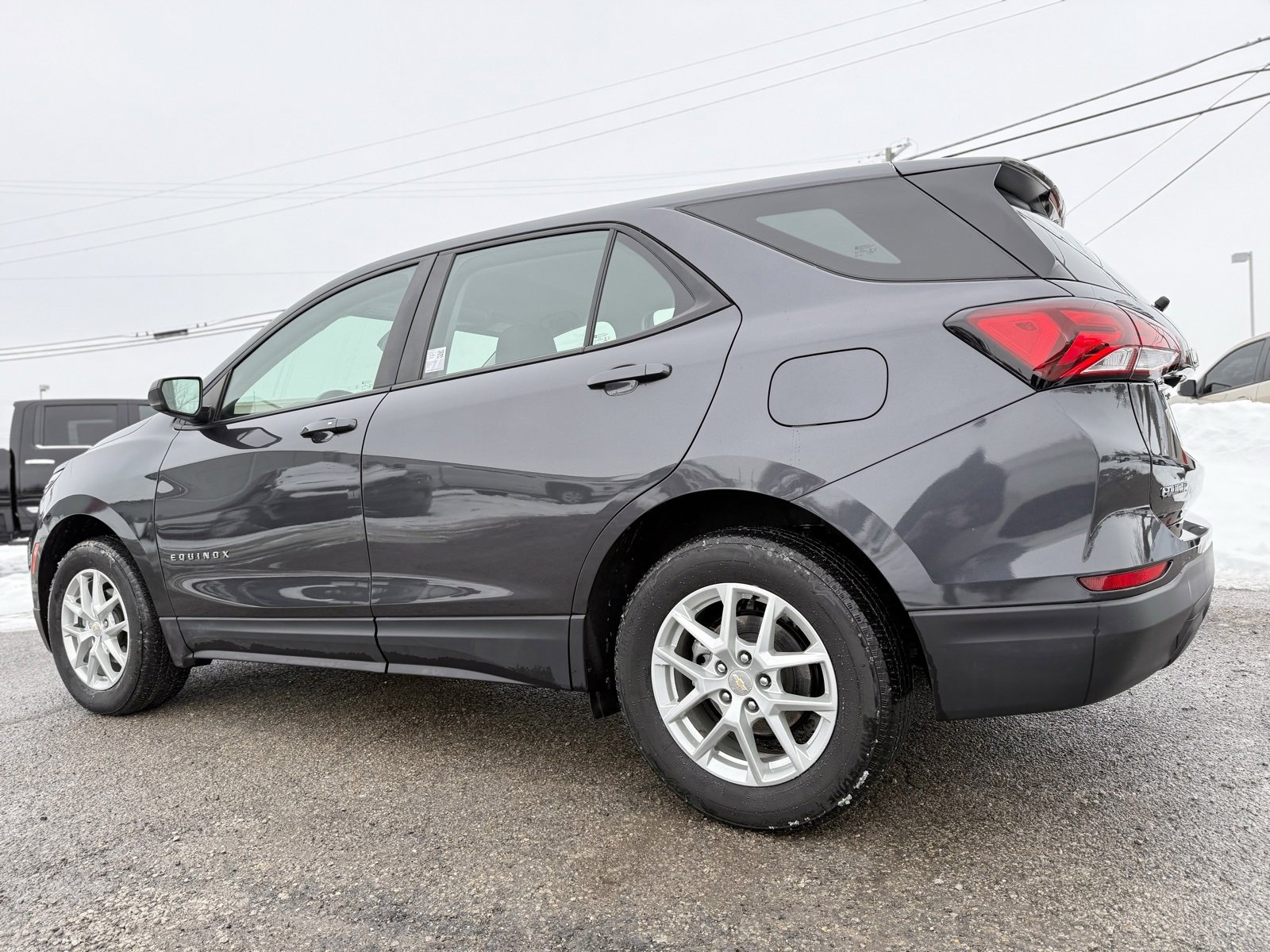 Used 2022 Chevrolet Equinox LS image 5