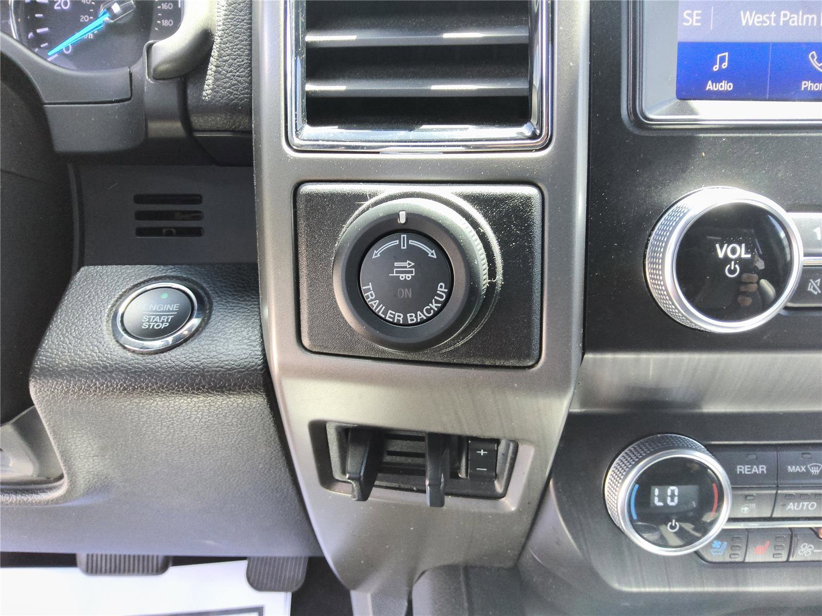 Certified 2021 Ford Expedition XLT RWD image 18