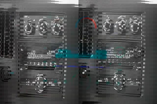 Used 2020 Chevrolet Express 2500 Extended w/ Communications Package image 13