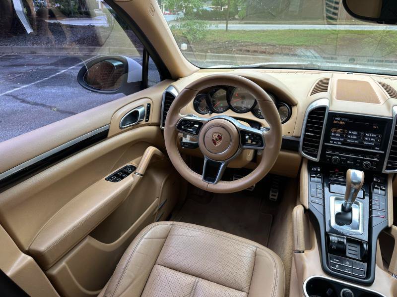 Used 2011 Porsche Cayenne S AWD/4WD image 34