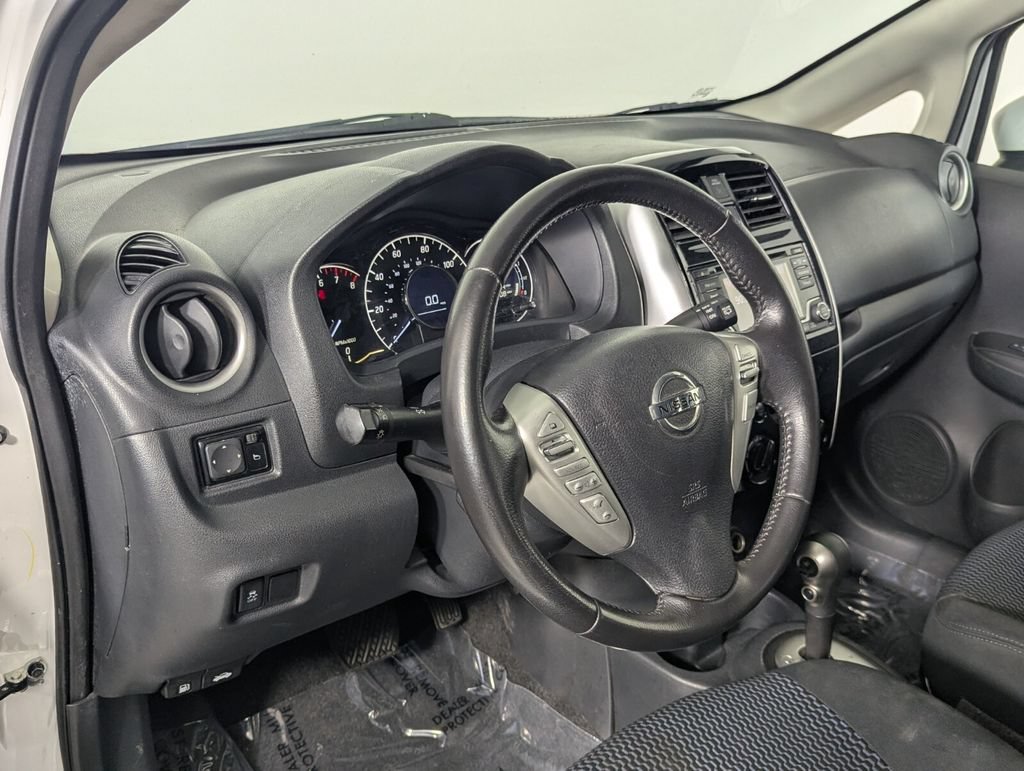 Used 2017 Nissan Versa Note SV FWD image 13