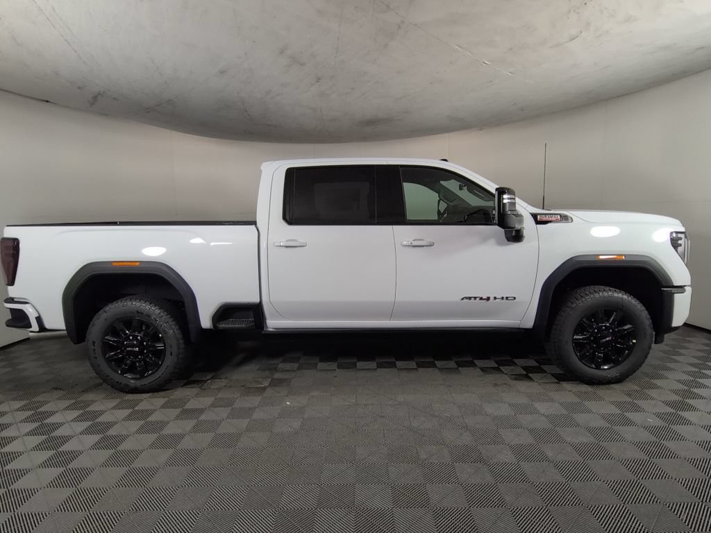 New 2026 GMC Sierra 2500 AT4 w/ AT4 Premium Plus Package AWD/4WD image 4