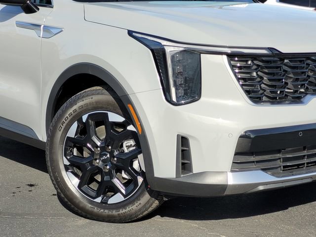 New 2026 Kia Sorento S image 3
