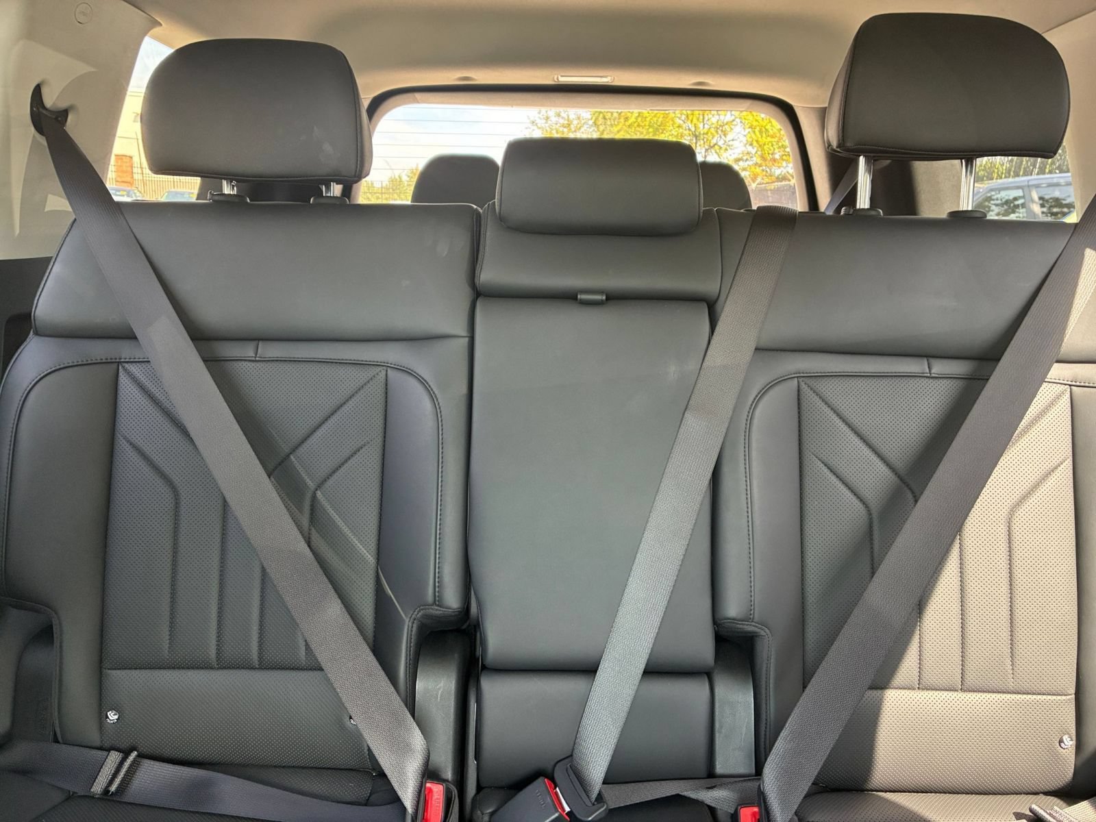 Used 2026 Hyundai Santa Fe SEL FWD image 34