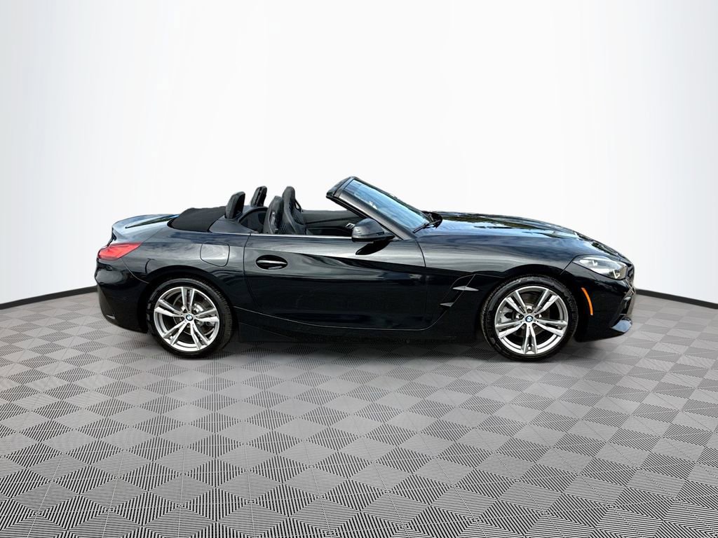 Used 2019 BMW Z4 sDrive30i w/ M Sport Package image 9