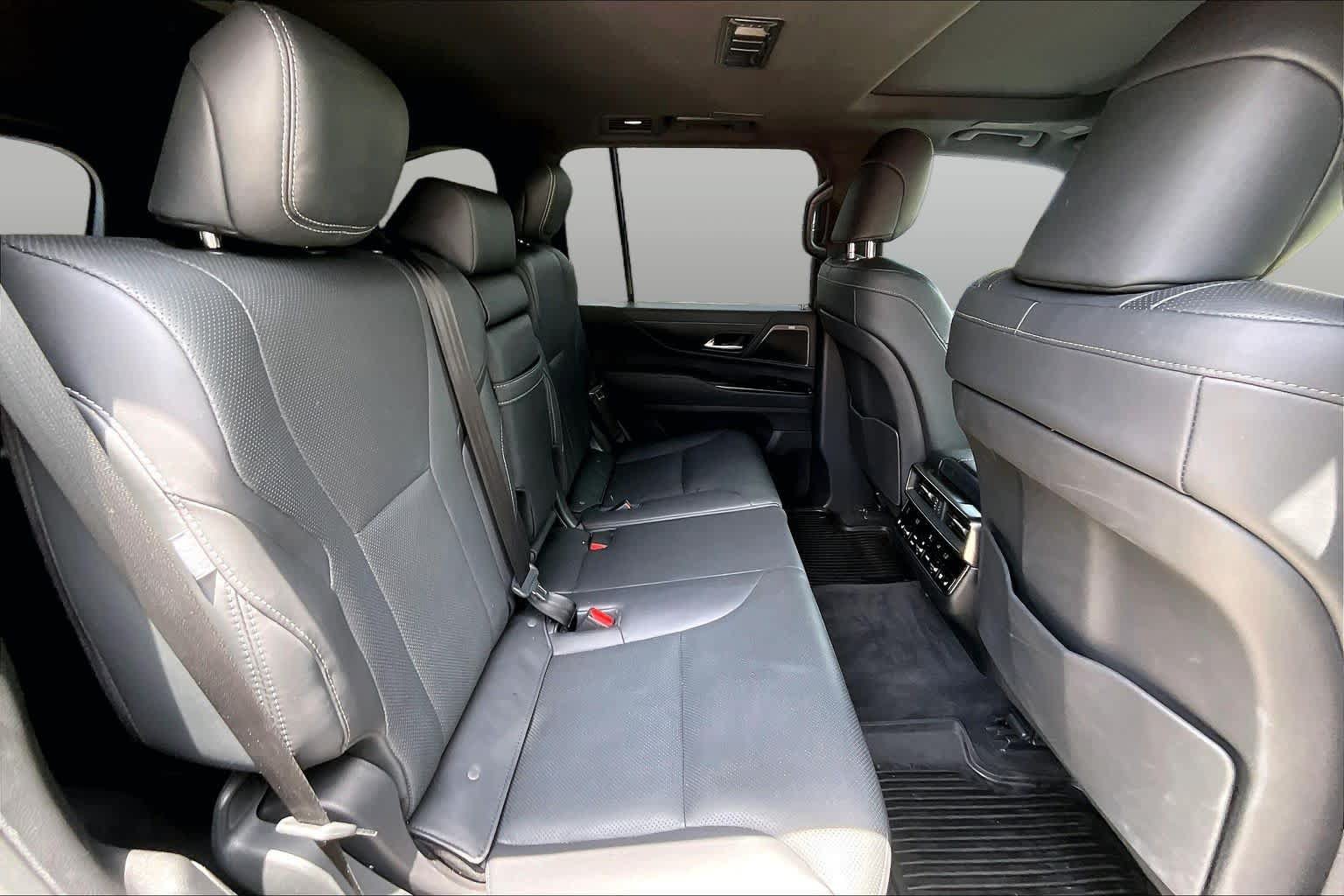 Used 2023 Lexus LX 600 4WD w/ Interior Upgrade Package image 20
