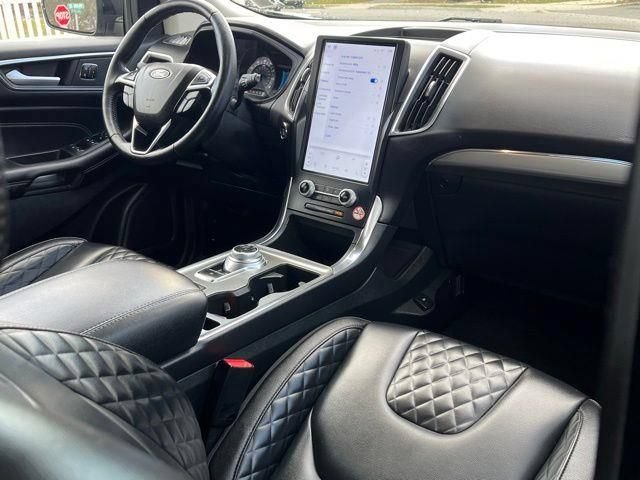 Used 2023 Ford Edge Titanium AWD/4WD image 28