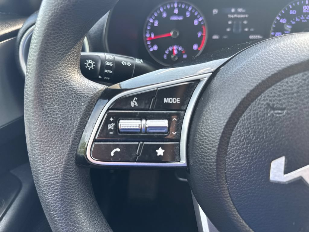 Used 2023 Kia Forte LXS w/ LXS Technology Package FWD image 30