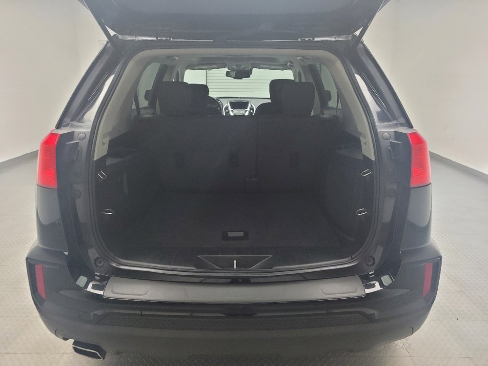Used 2017 GMC Terrain SLE w/ Technology Package FWD image 29