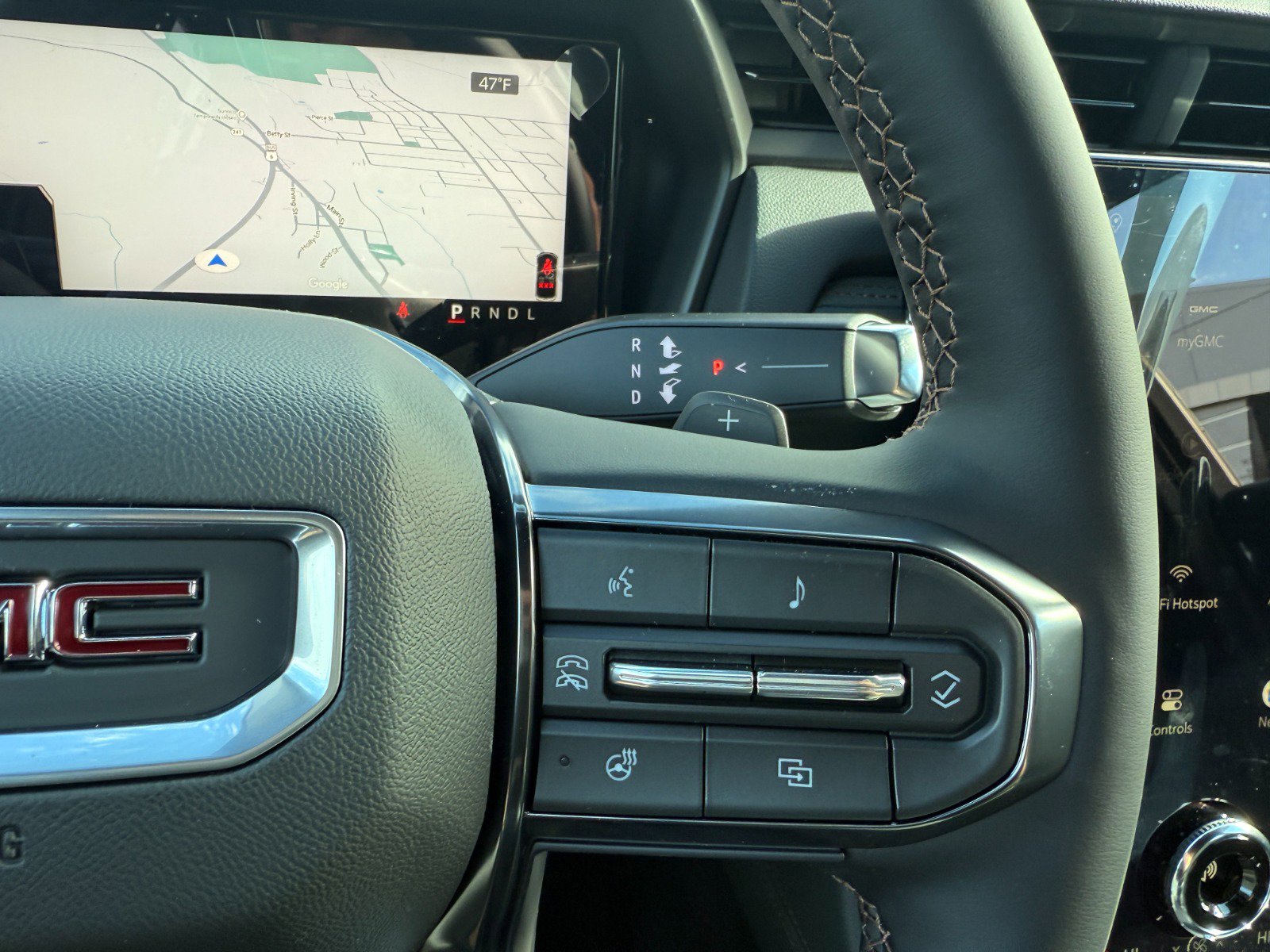 New 2026 GMC Terrain AT4 w/ LPO, Floor Liner Package image 27