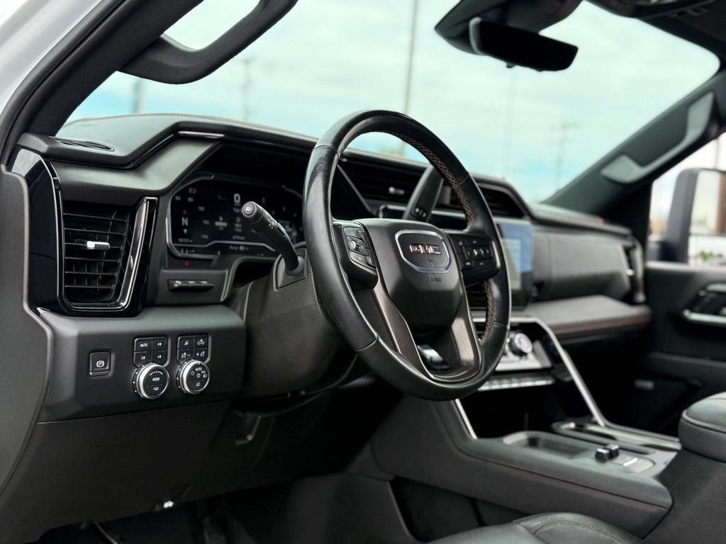 Used 2024 GMC Sierra 2500 AT4 w/ AT4 Premium Plus Package AWD/4WD image 12