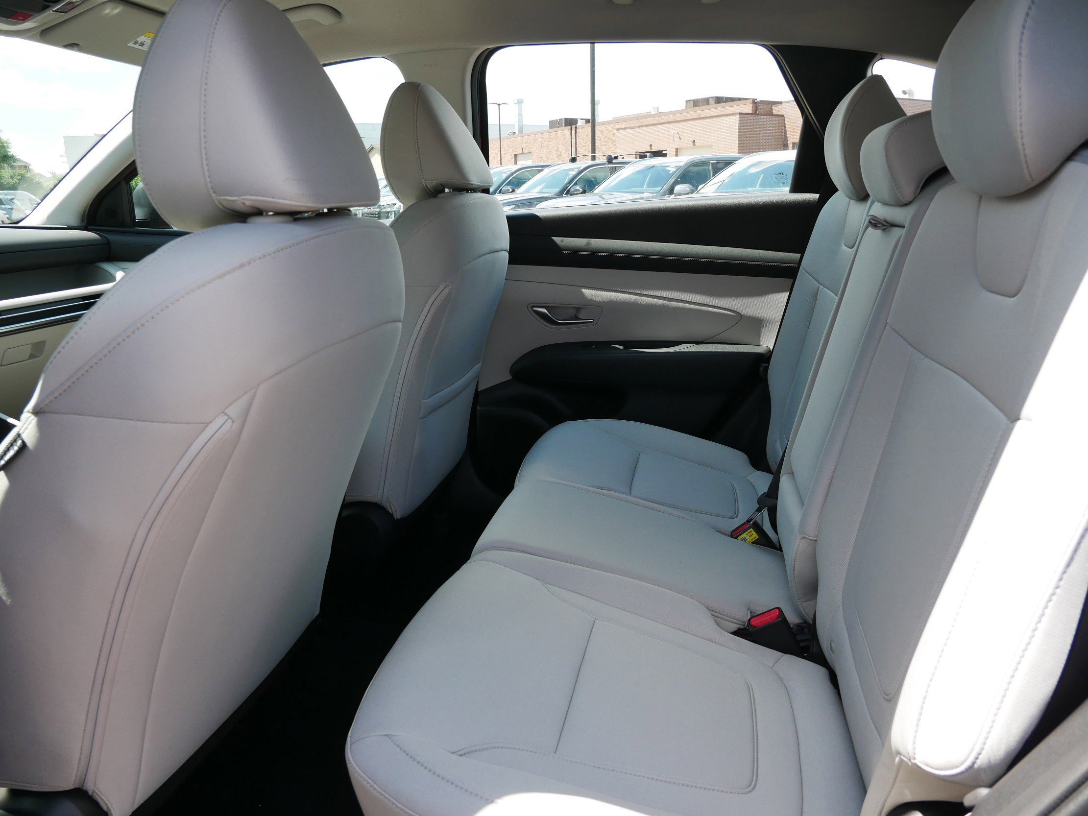 New 2026 Hyundai Tucson SE image 8