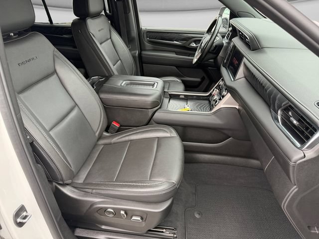 Used 2024 GMC Yukon Denali AWD/4WD image 14
